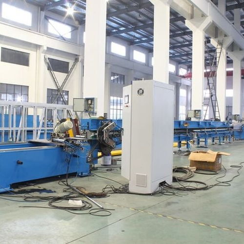 可靠久進五金機械廠 硬質快速卷簾門與成型機的卓越制造，讓五金鋼材應用更安心